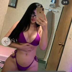 Jeune salope du 53 partage nude